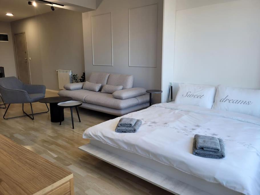 Bs Apartment Skopje Bagian luar foto